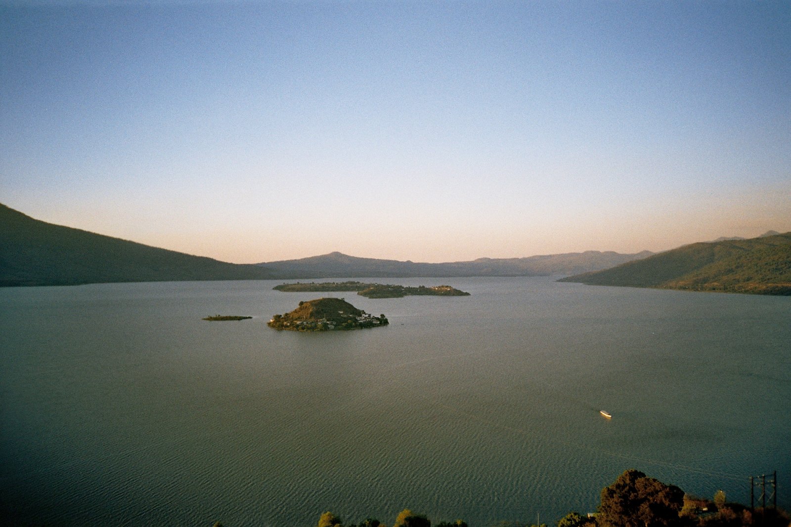 Lago de Pátzcuaro Lago-de-Patzcuaro